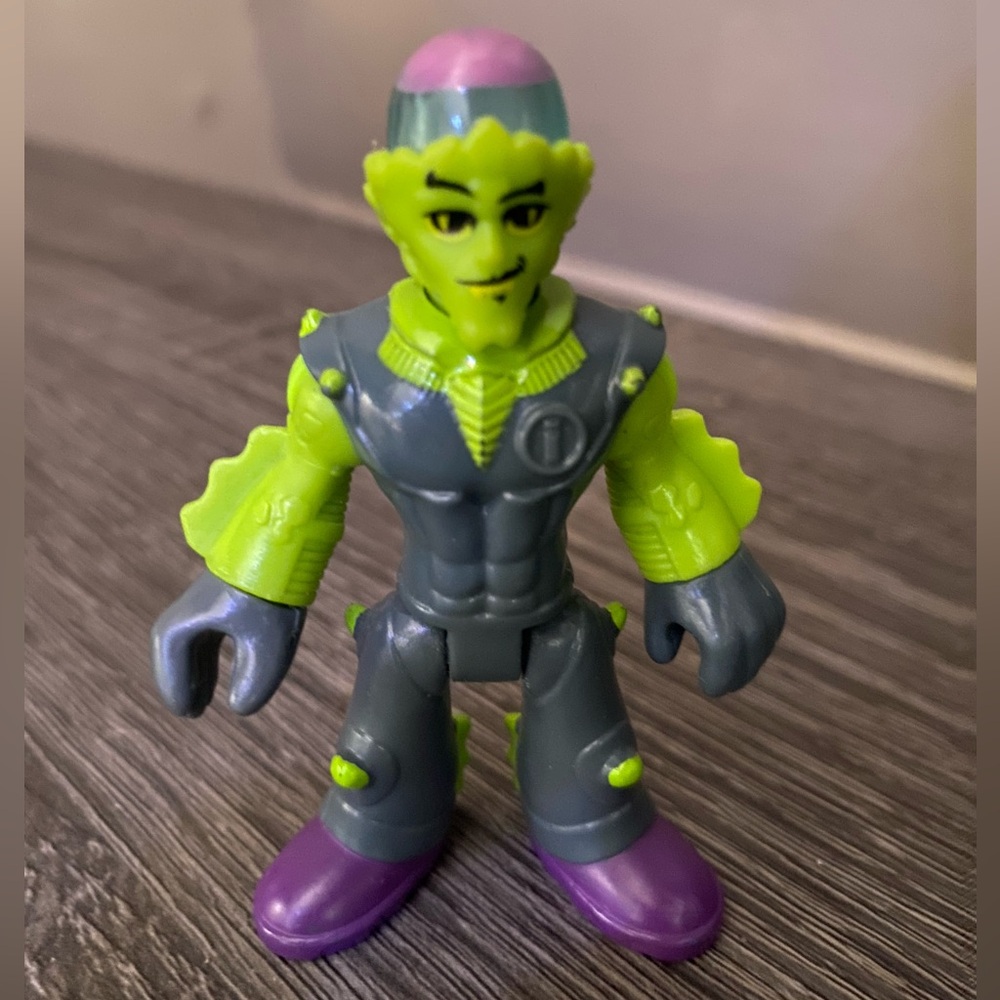 Imaginext Blind Mystery Bag Series 1 GREEN & PURPLE ALIEN Toy Action figure 3”